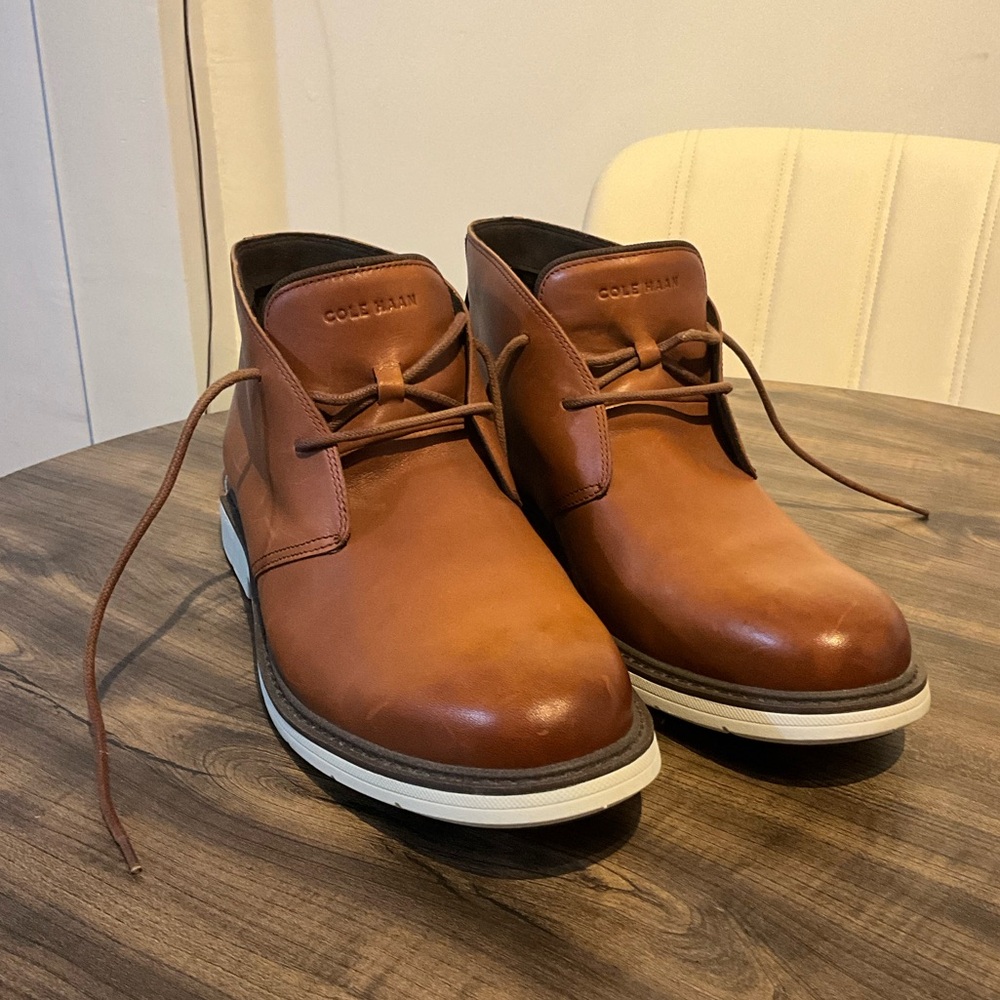 Cole Haan Mens Chukka Boots